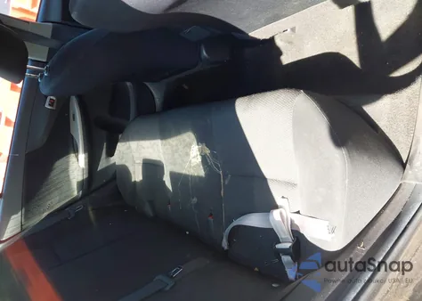 2010 Toyota Corolla S из США, поврежденный, VIN 2T1BU4EE8AC356020